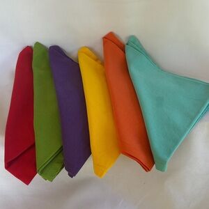 SLIGHTLY USED SET OF 6 COLORFUL CLOTH NAPKINS - 100% COTTON. 16X-16